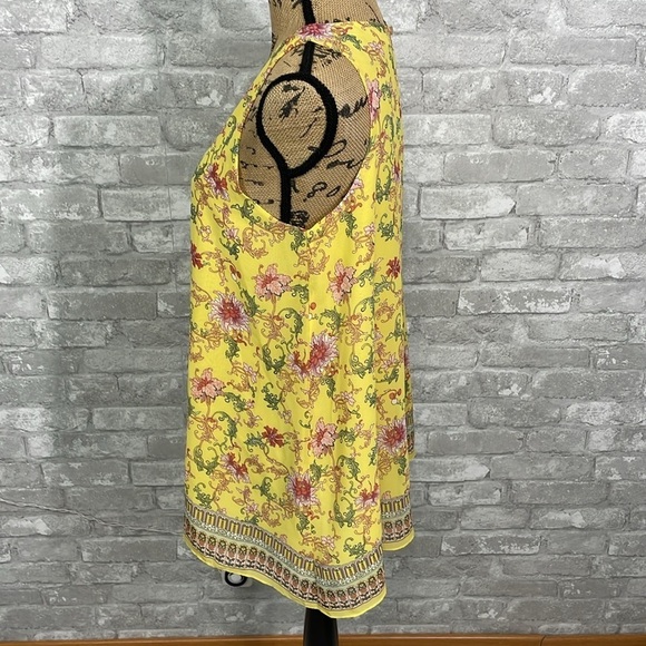Max Studio Yellow Floral Sleeveless Blouse - Picture 2 of 6